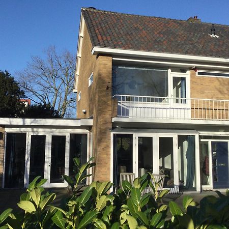 Villa Cosy Central Incl Jacuzzi Near Trainstation, Beach And City Heemstede Luaran gambar